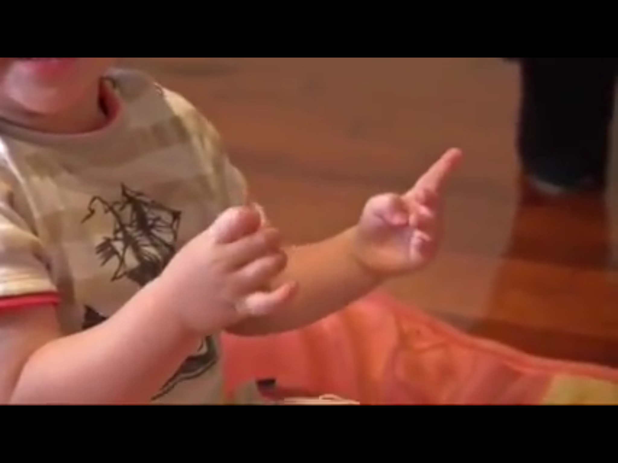 Reportage : la crèche et les signes